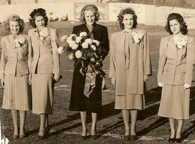 1947 - 1948 Queen and Court