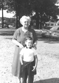 Violet Kennamer and Mike Archer, 1959.